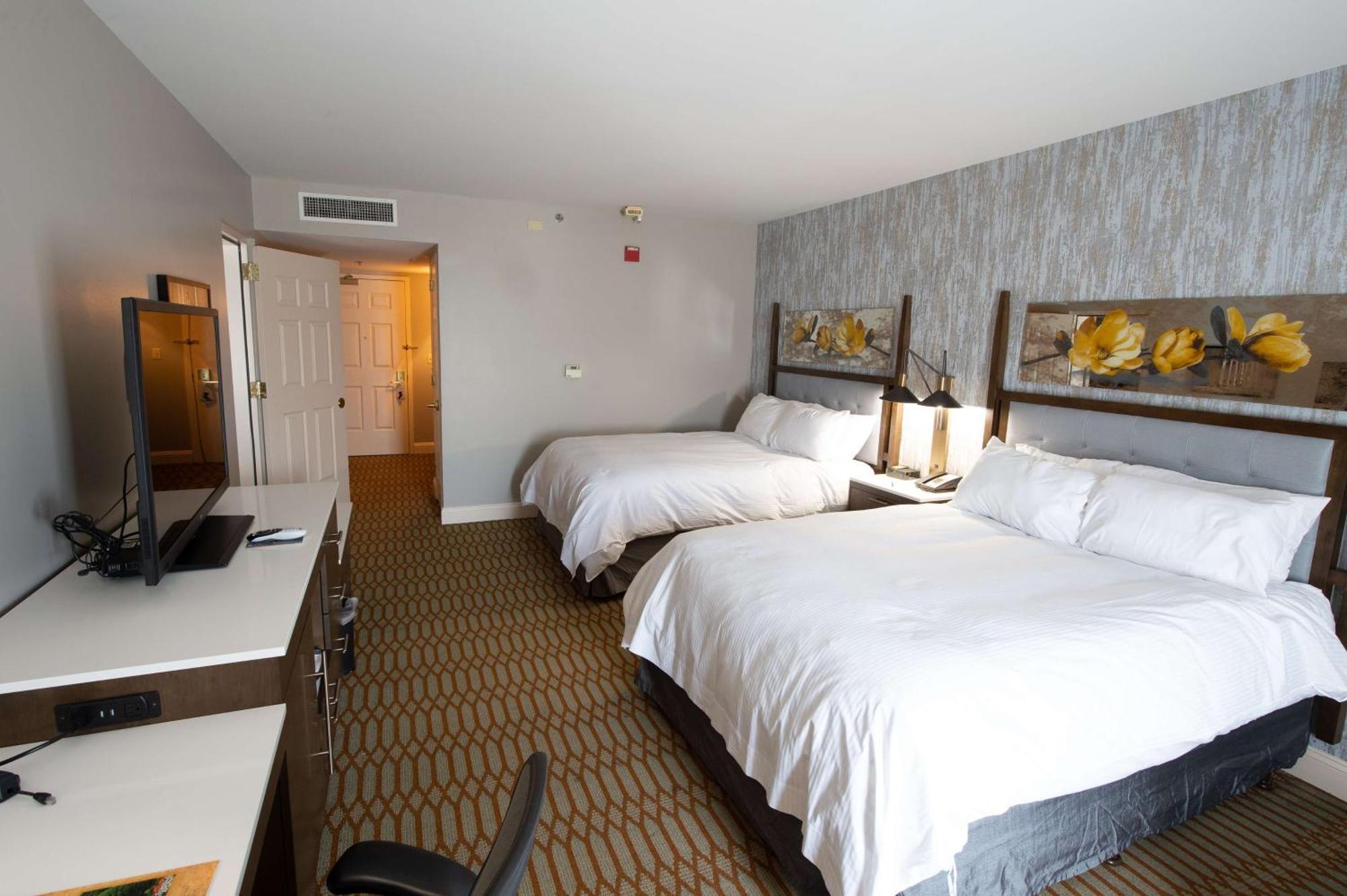 Virginia Crossings Hotel, Tapestry Collection By Hilton Глен Ален Екстериор снимка