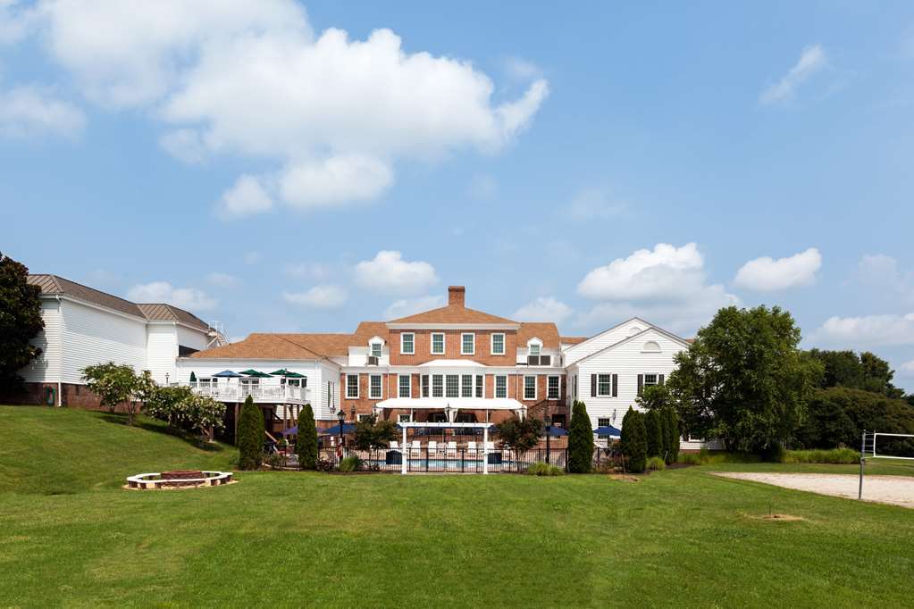 Virginia Crossings Hotel, Tapestry Collection By Hilton Глен Ален Екстериор снимка